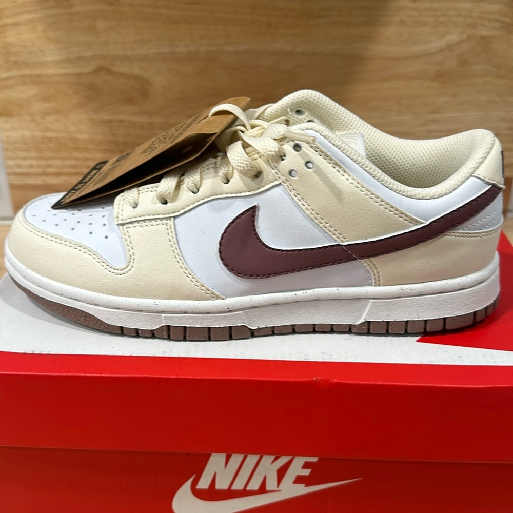COPY - COPY - W Nike Dunk Low Next Nature sneakers